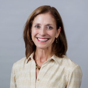 Elizabeth Boggs Davidson Headshot